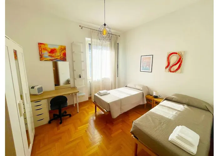 Апартаменты Cozy Casetta - Bright And Near Metro C