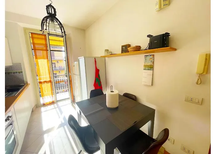Cozy Casetta - Bright And Near Metro C Апартаменты Рим